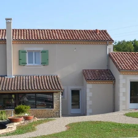 Κατάλυμα σε φάρμα La Ferme Des Vergnes